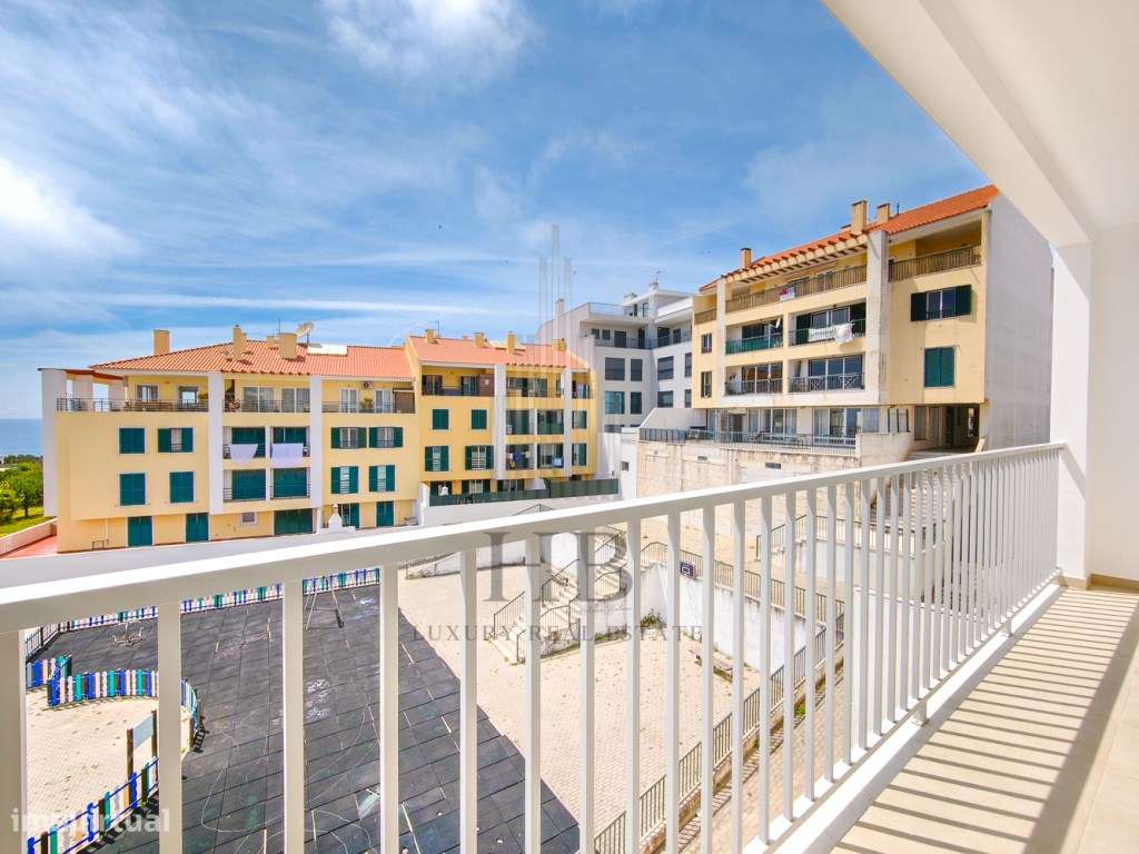 Apartamento T3 com varanda e vista Mar-8