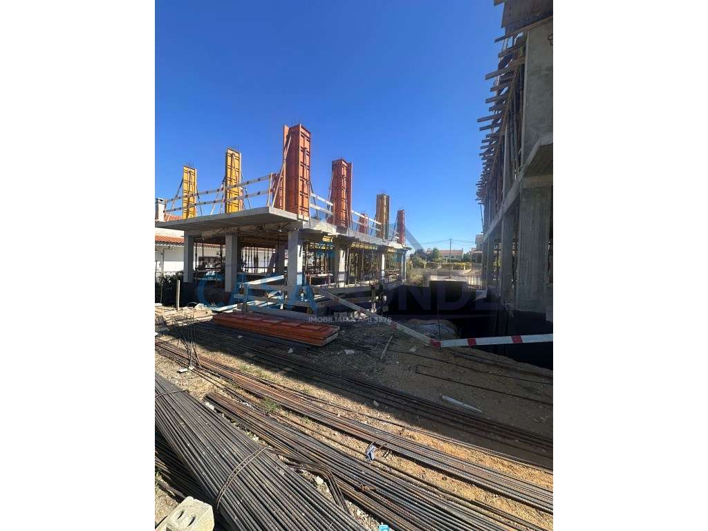 Moradia v3 +1 c/Piscina - Grande imagem: 2/4