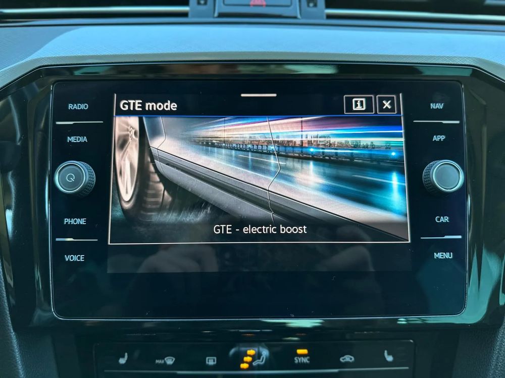 Volkswagen Passat 1.4 TSI Plug-In-Hybrid DSG GTE - 35