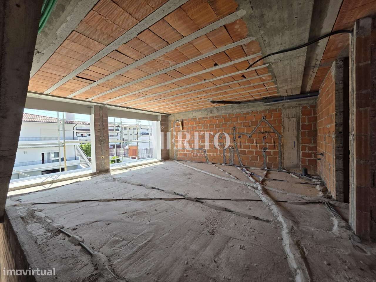 Apartamento T4 em construção - Grande imagem: 4/16