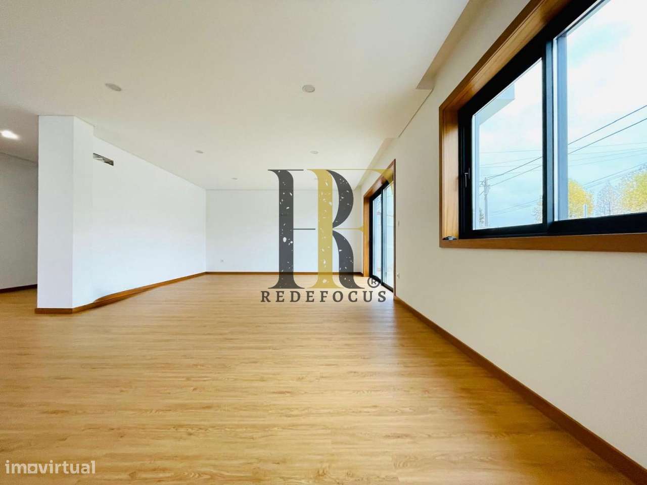 Moradia isolada T4 Nova em Santa Maria da Feira - Grande imagem: 5/46