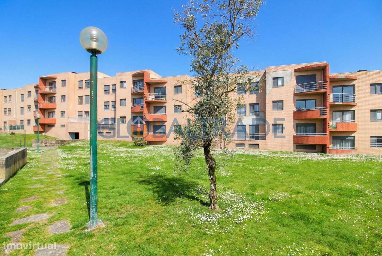 Apartamento T3 Renovado - Condomínio Fechado em Rio Tinto-36