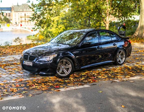 BMW M5 Standard - 2