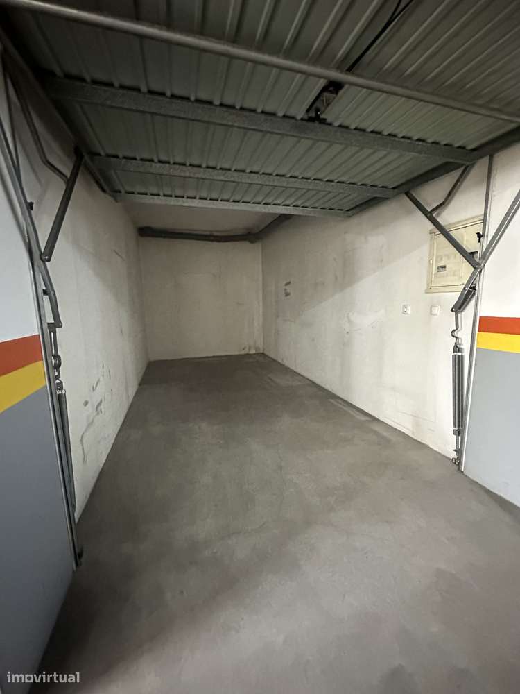 Garagem box 15m2 - Grande imagem: 2/3