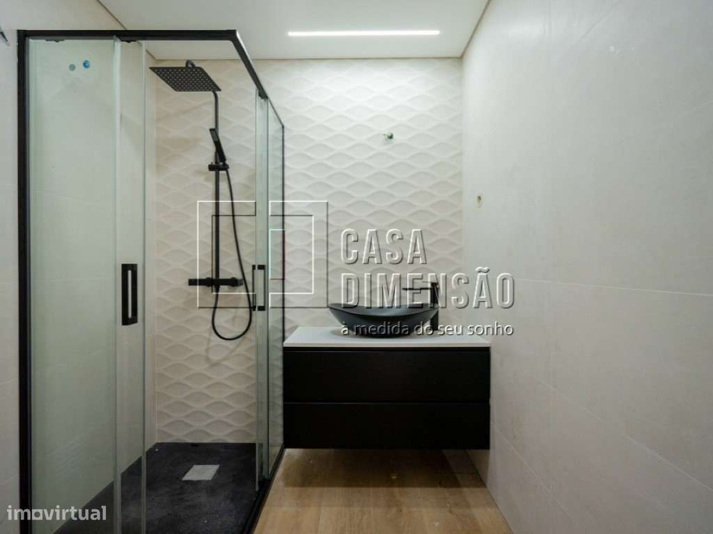 Moradia isolada de tipologia T4 localizada na zona da Charneca da C...-22