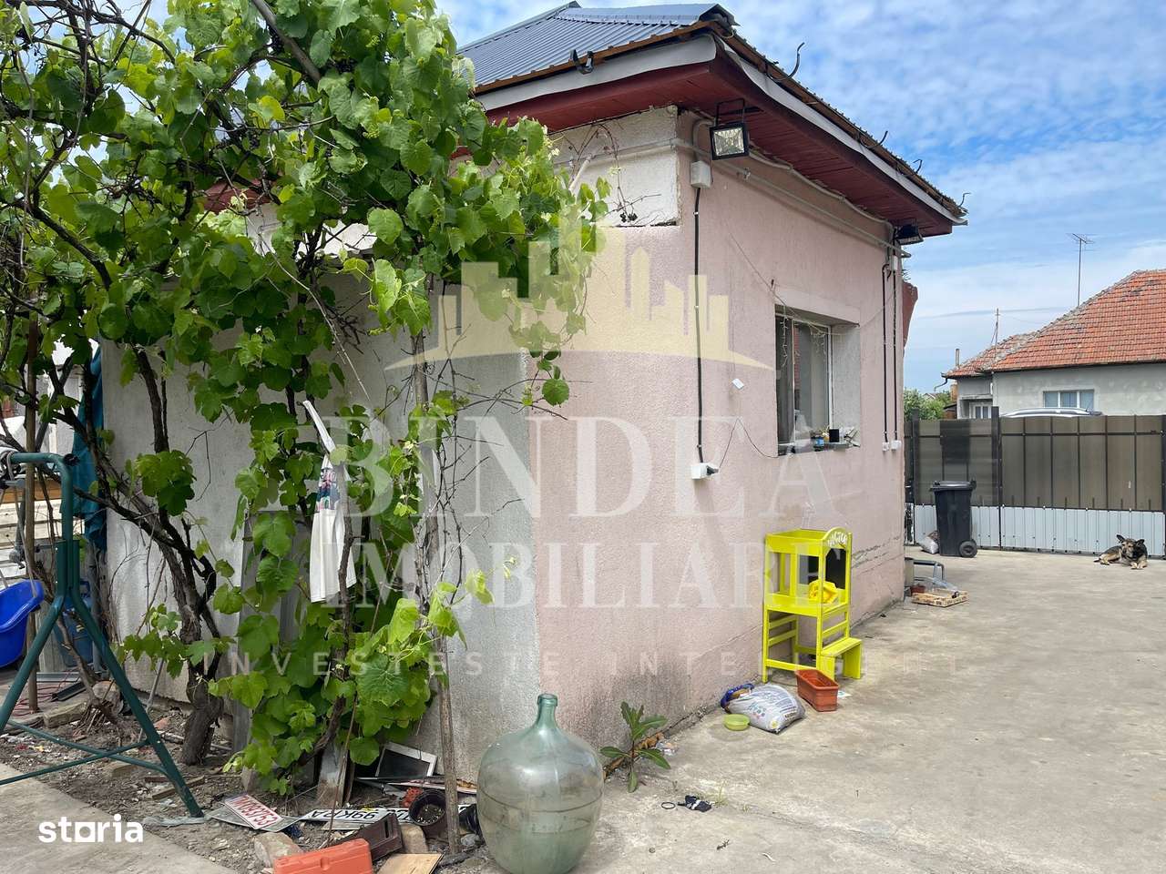 Casa individuala cu acces auto si hala- teren 1120mp-3