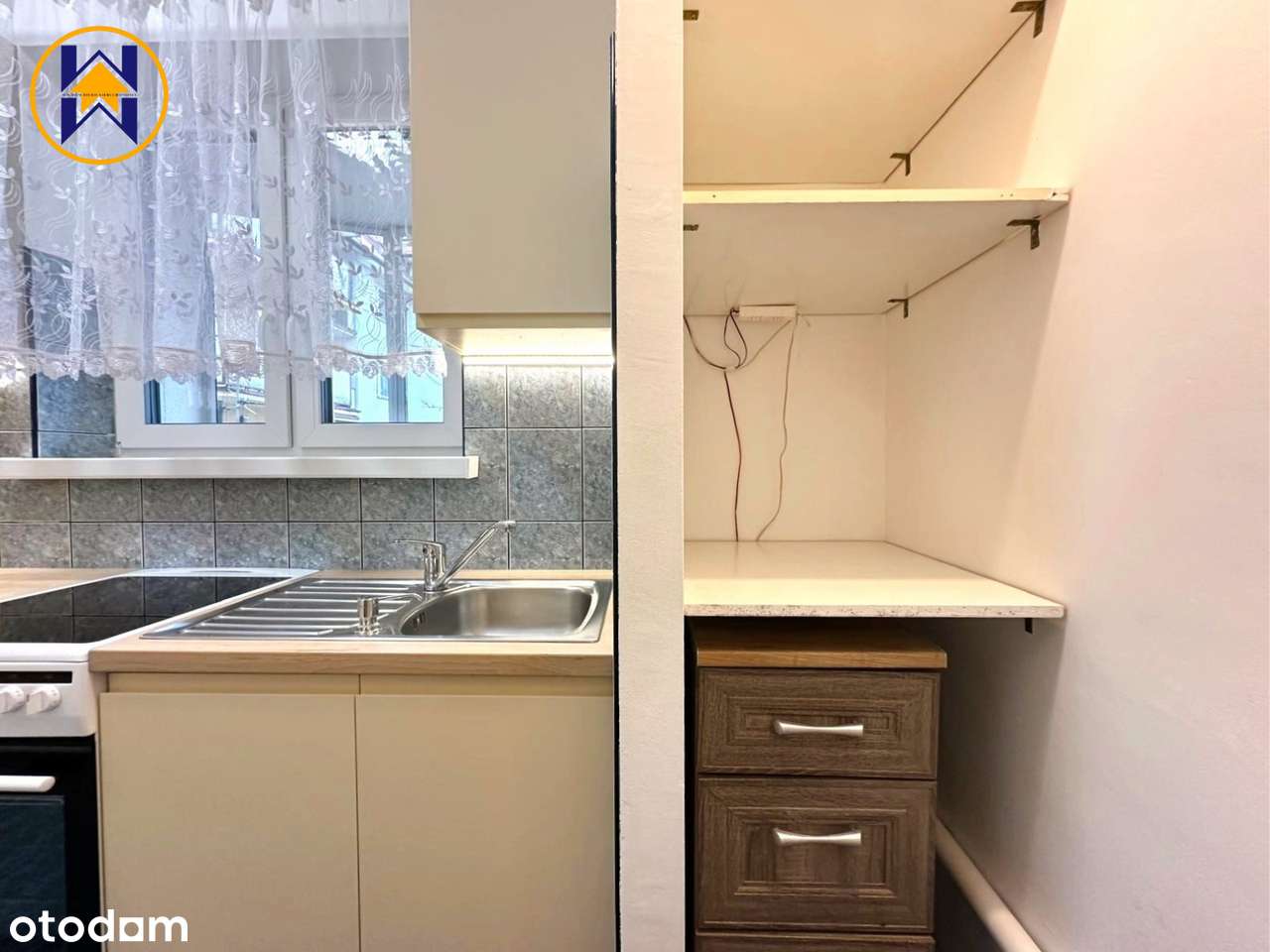 KAWALERKA, 1 pokój, duży balkon, oddzielna kuchnia z oknem-5