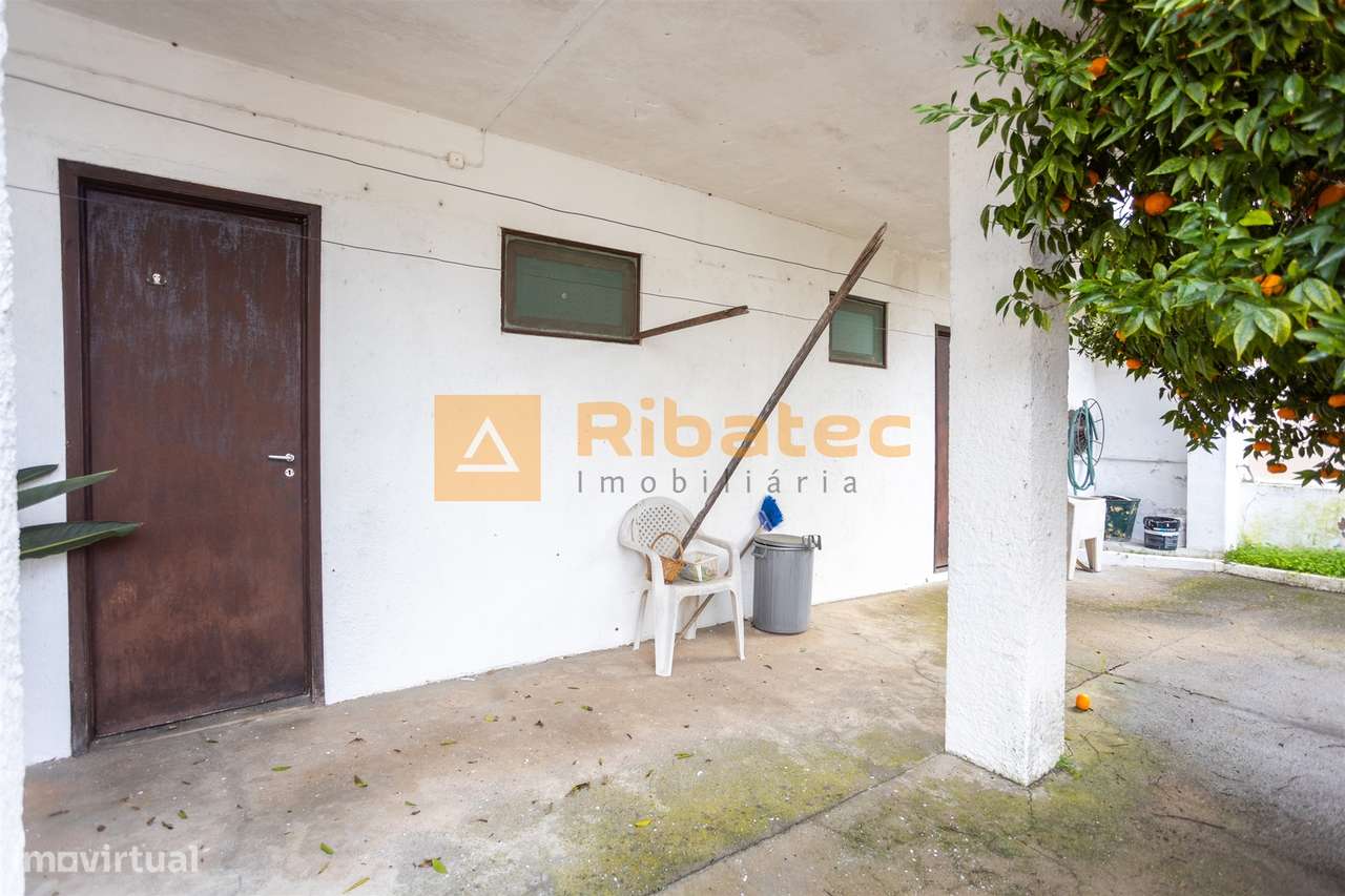 Excelente moradia na Vila de Coruche-32