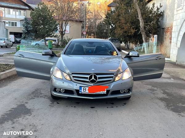 Mercedes-Benz E 220 CDI DPF Coupe BlueEFFICIENCY Automatik Elegance - 3