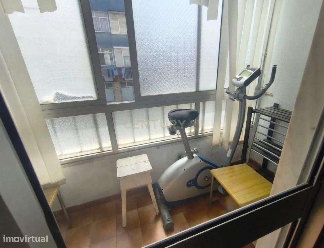 T1 com excelentes áreas, varandas e arrecadação – Forte da Casa-15