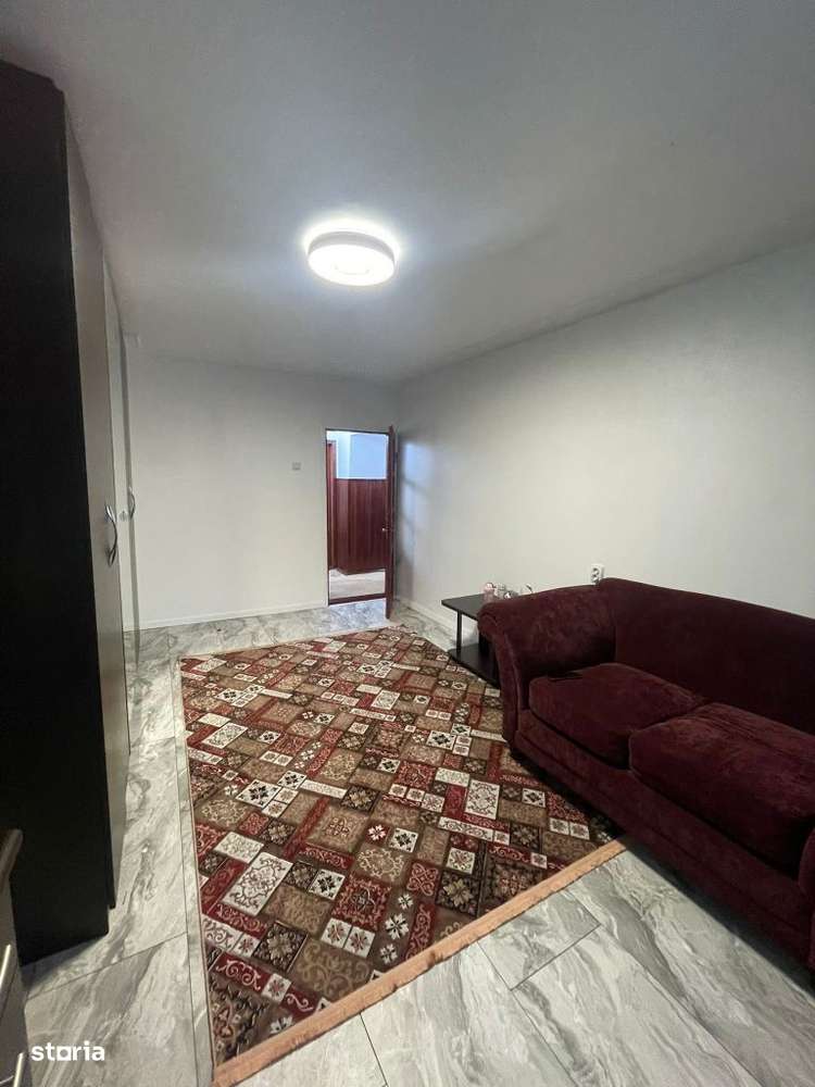 De vanzare apartament cu 2 camere, decomandat, 45.000 euro - Imagine principală: 1/15