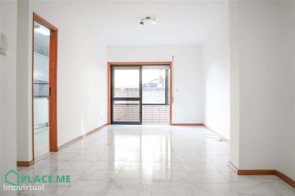 Apartamento T1+1 próximo da Estação de Comboios-12