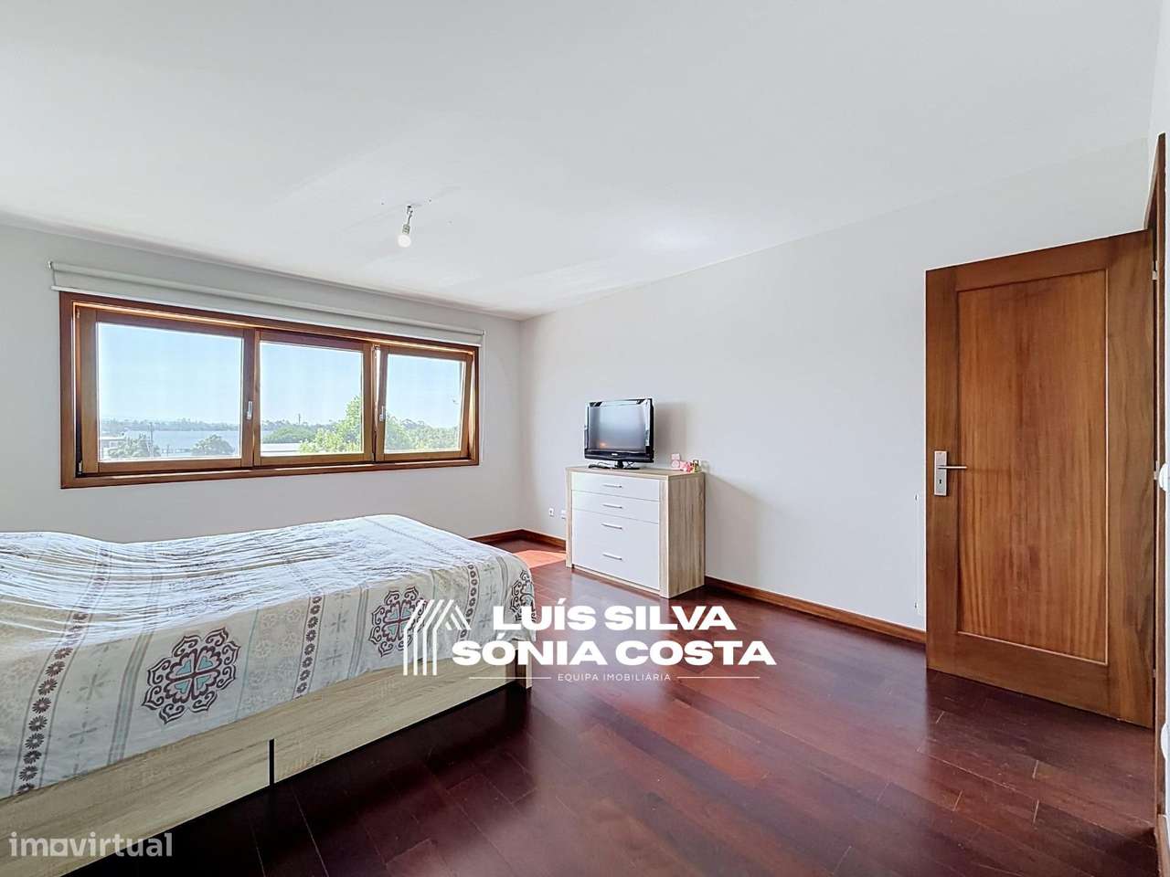 Moradia T4 com Jardim, Pátio, Ótimas Áreas & Excelente...-24