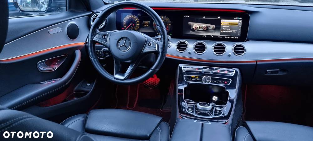 Mercedes-Benz Klasa E 200 d T 9G-TRONIC Exclusive - 29