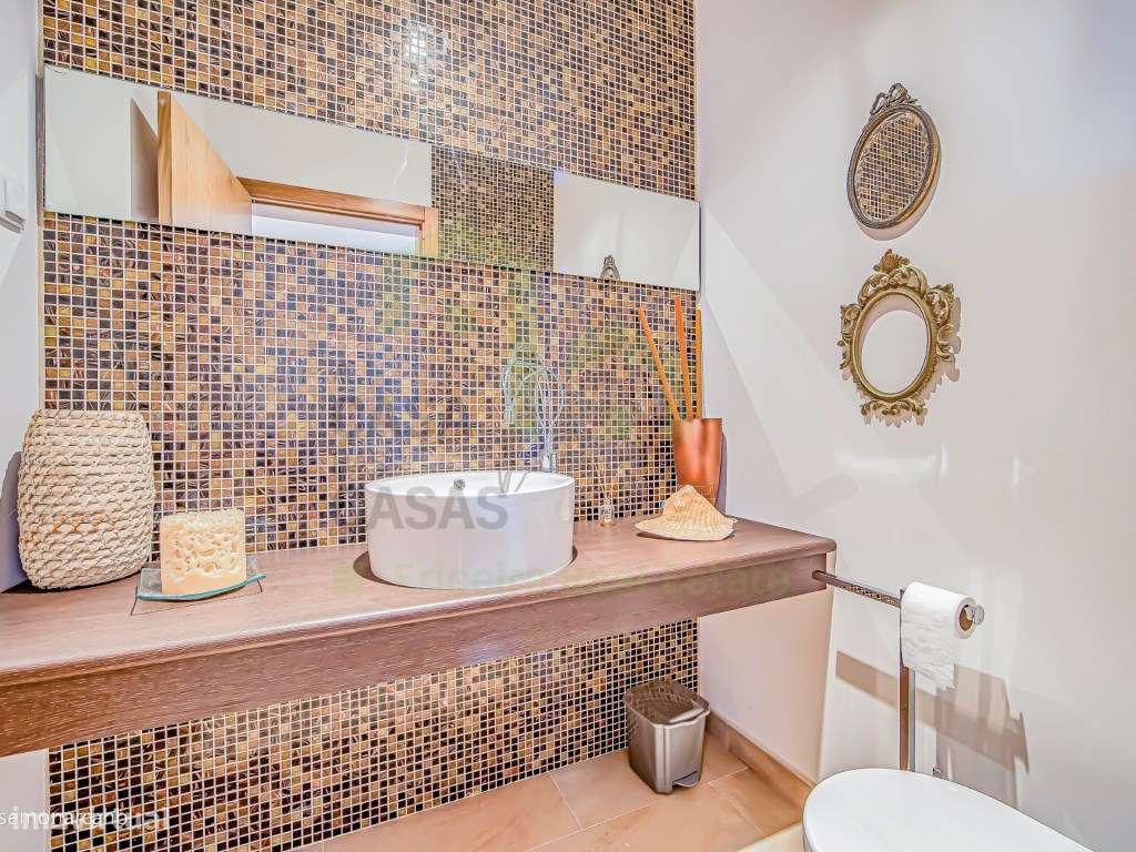 Vende Moradia T8, Ericeira 15 Km, A Casa das Casas - Grande imagem: 4/60