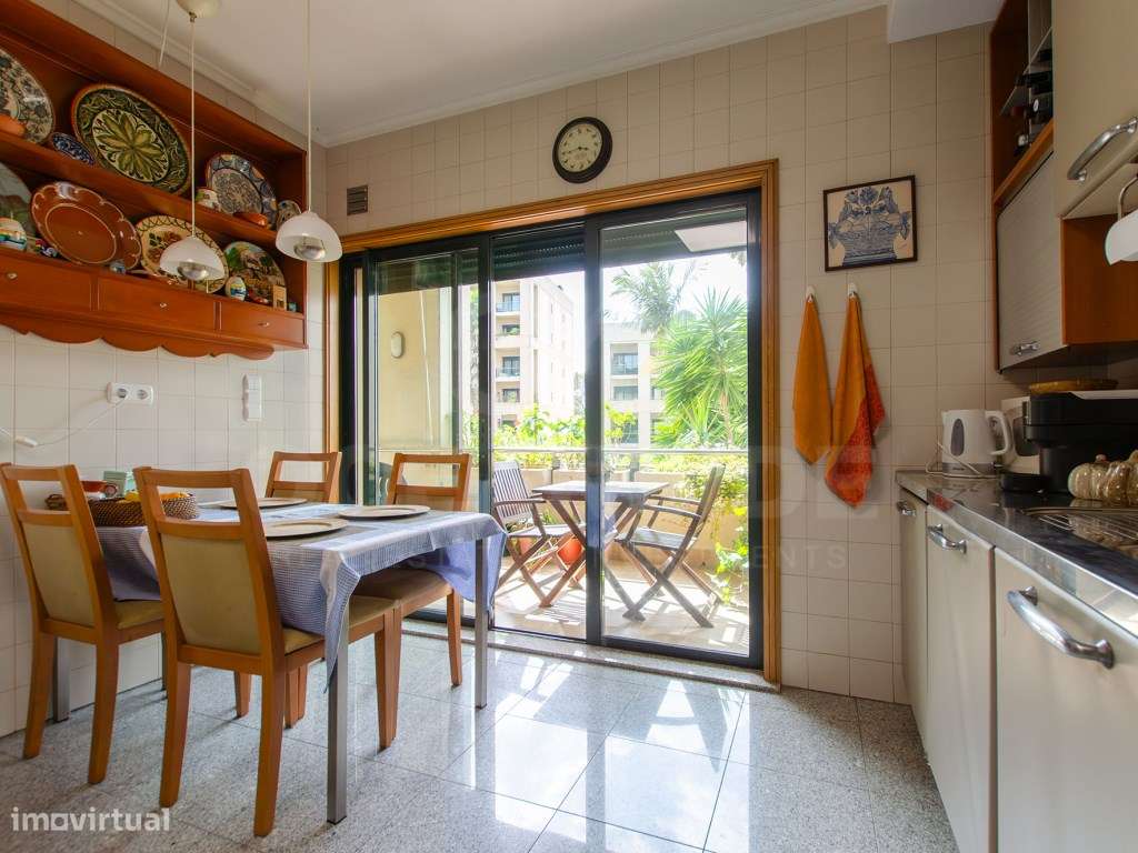 T3 no Luxuoso condomínio Villa Restelo-7