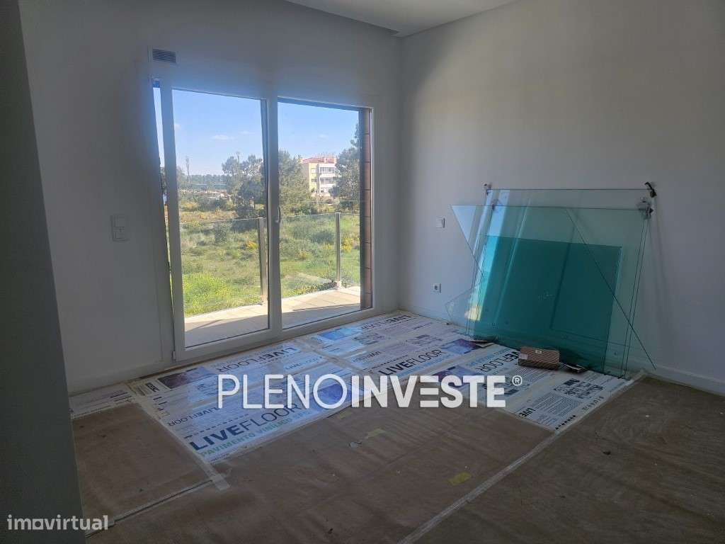 Moradia V3 com piscina Nova construção em Pinhal de Frades-10