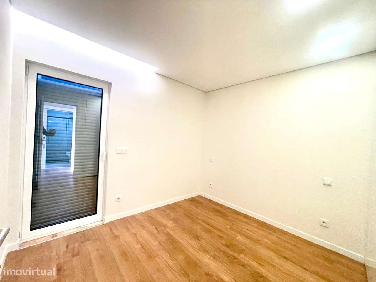 Andar Moradia T2+1  totalmente renovado com terraço em Fradelos, Braga-9