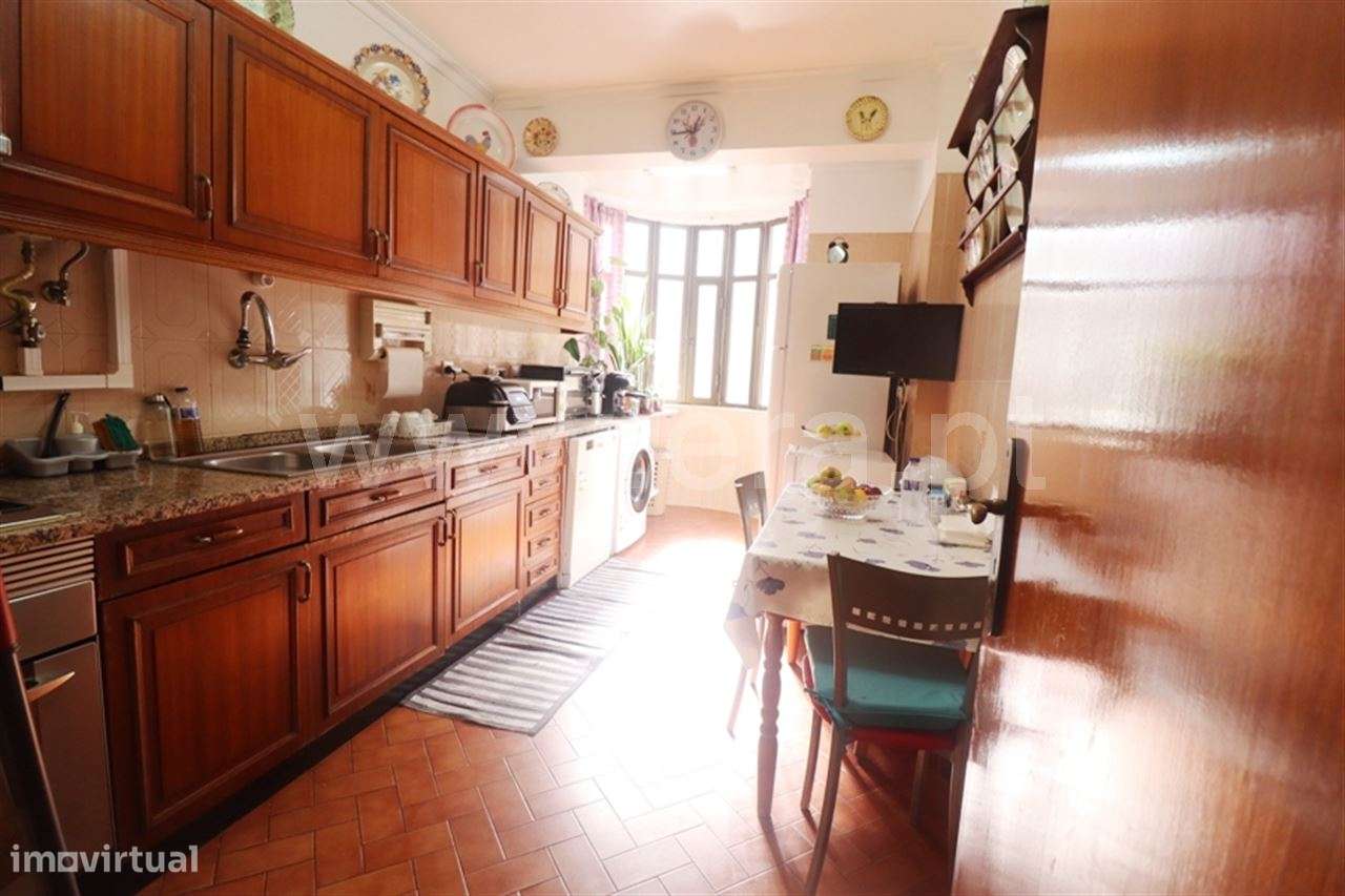 Apartamento t2; Laranjeiro-5