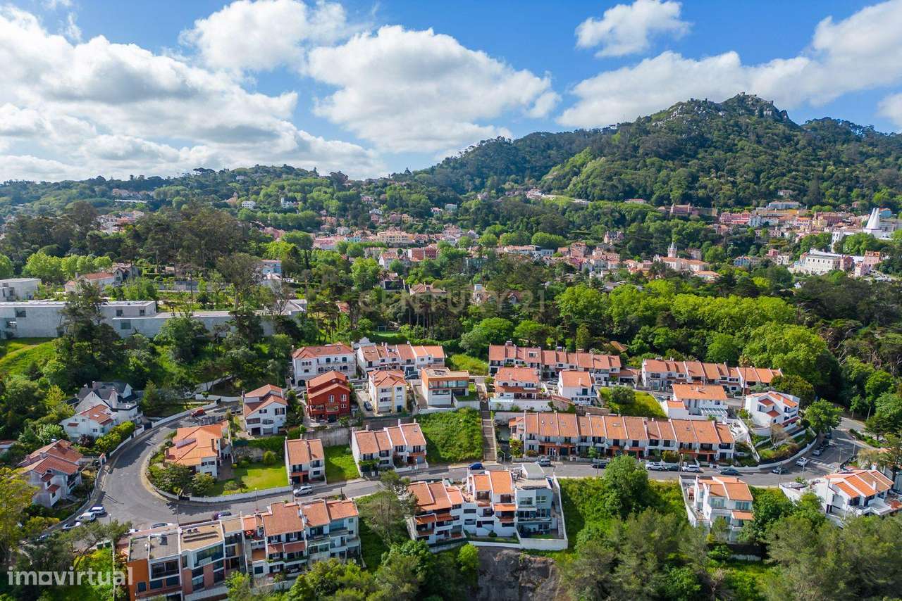 Sintra moradia T5,  lote com 360m2, garagem 65m2-53
