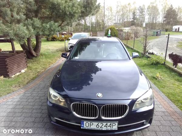 BMW Seria 7 740d xDrive - 3