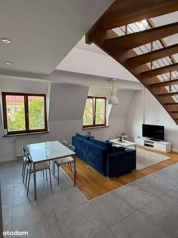 Apartament 2 Poziomy Komórka Garaż