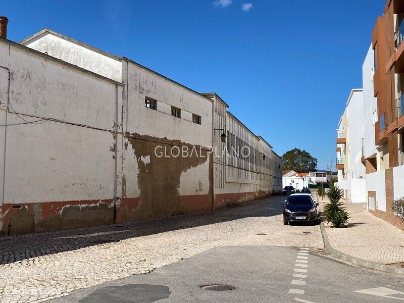 Terreno perto da zona Ribeirinha - Portimão