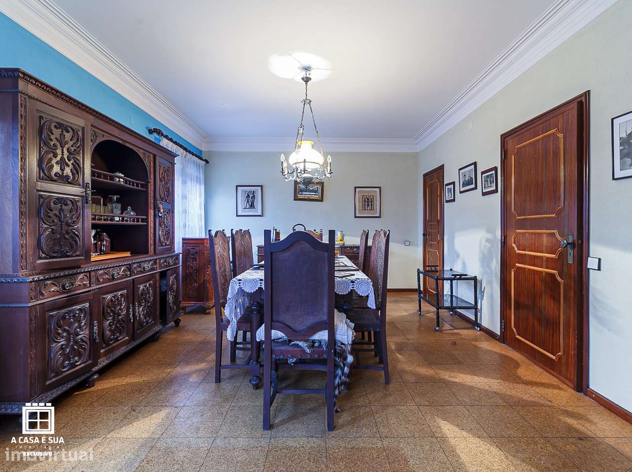 Moradia T4 de três frentes em Baguim do Monte - Exclusivo-8