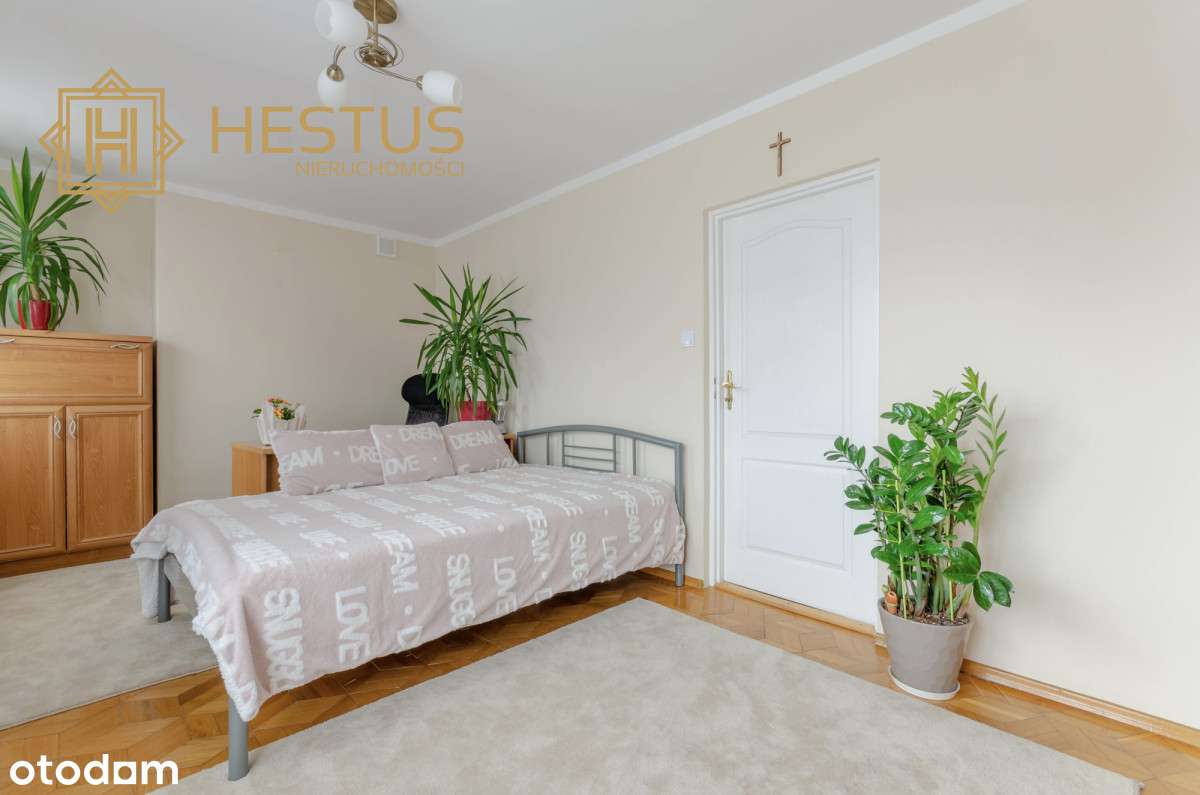 Komfortowy dom w cichej i spokojnej okolicy-3