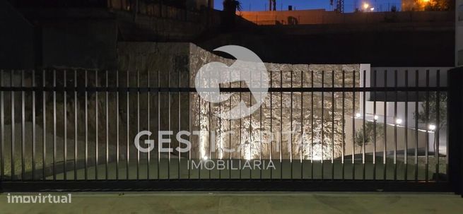 T1 Novo com terraço, varanda e garagem no centro do Marco de Canaveses-13