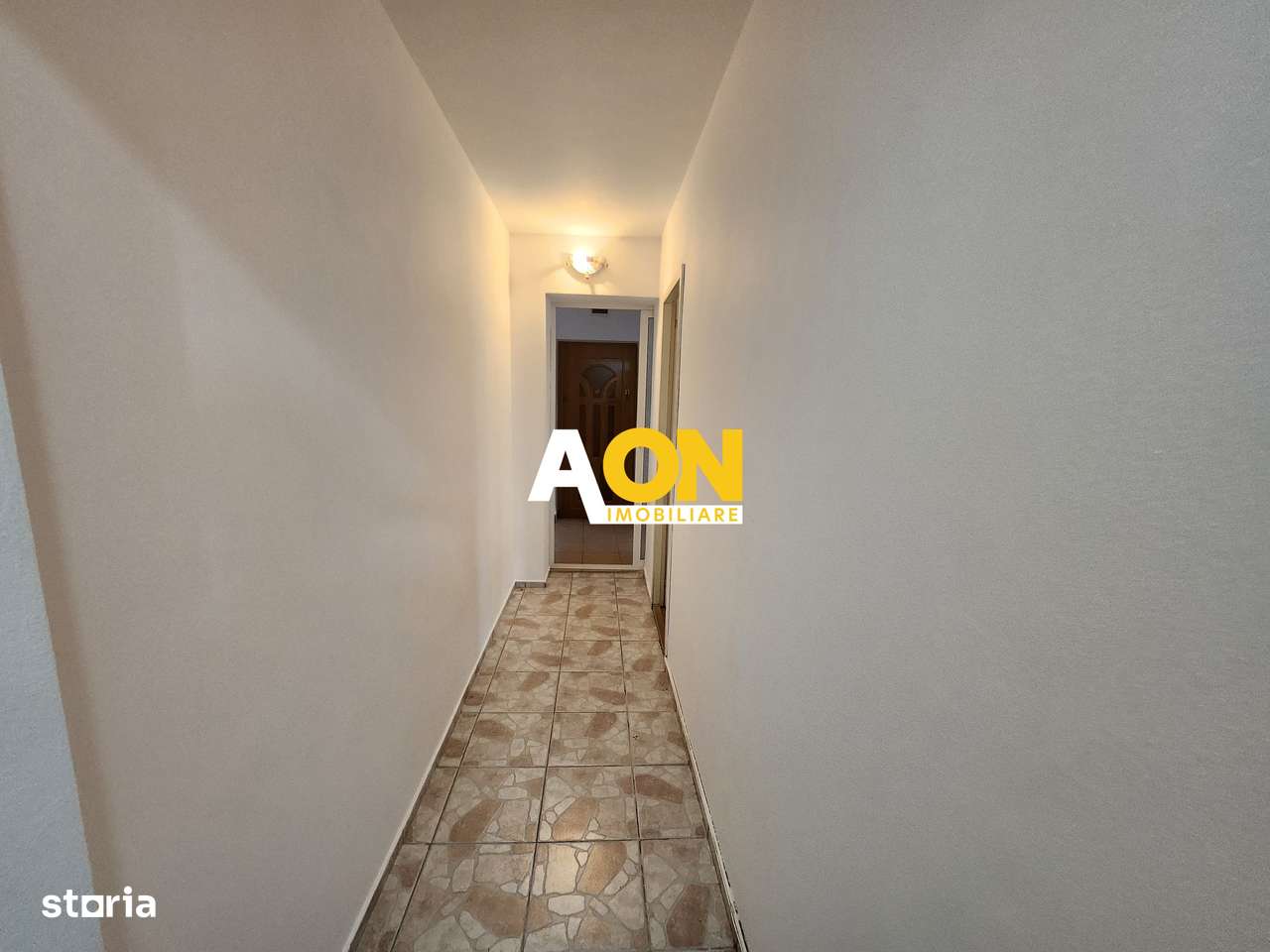 De vanzare apartament 3 camere zona Cetate - Imagine principală: 5/8