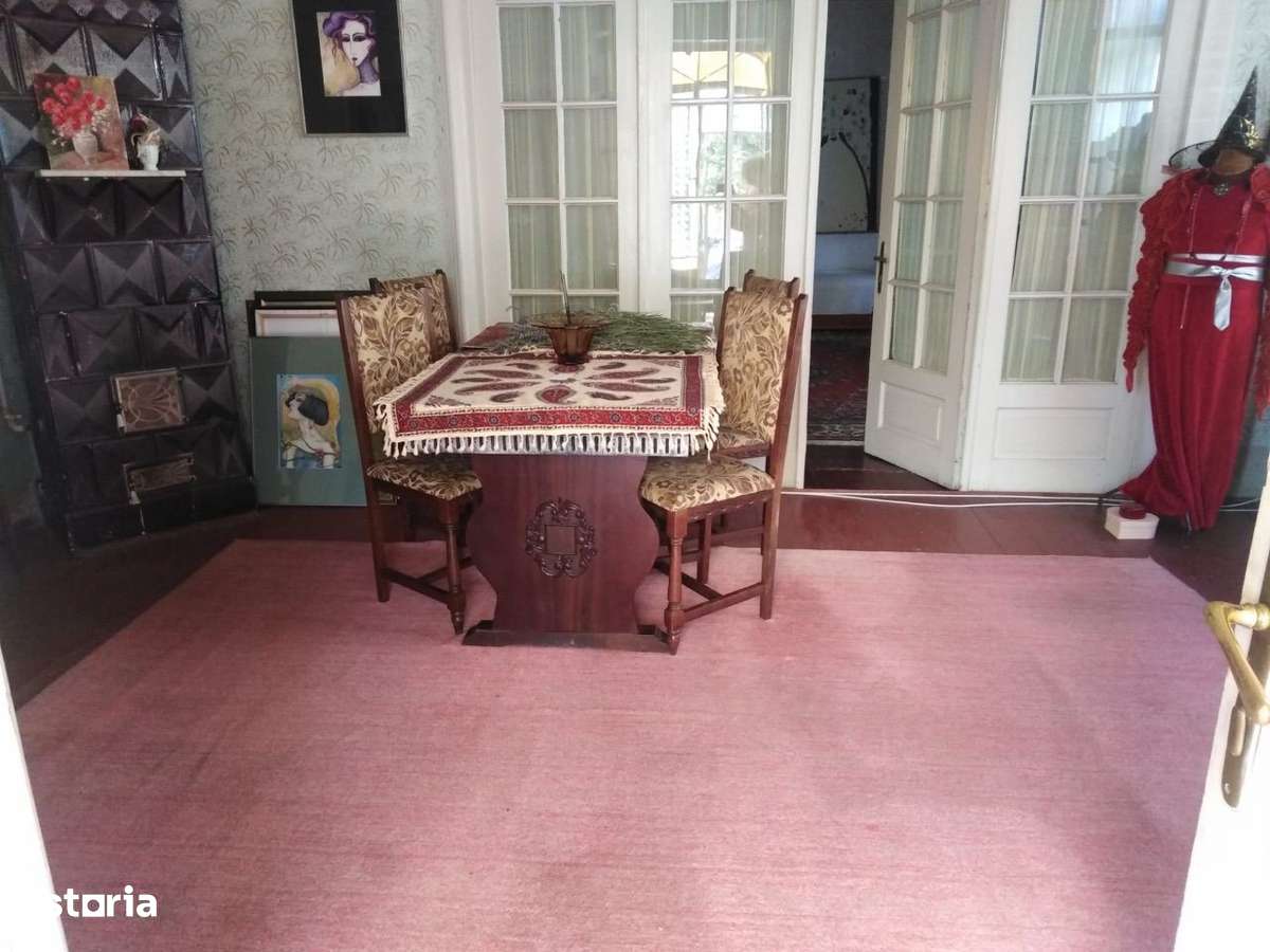 Campina - casa boiereasca - 823 teren - 175000 Euro/Neg. - Imagine principală: 5/19