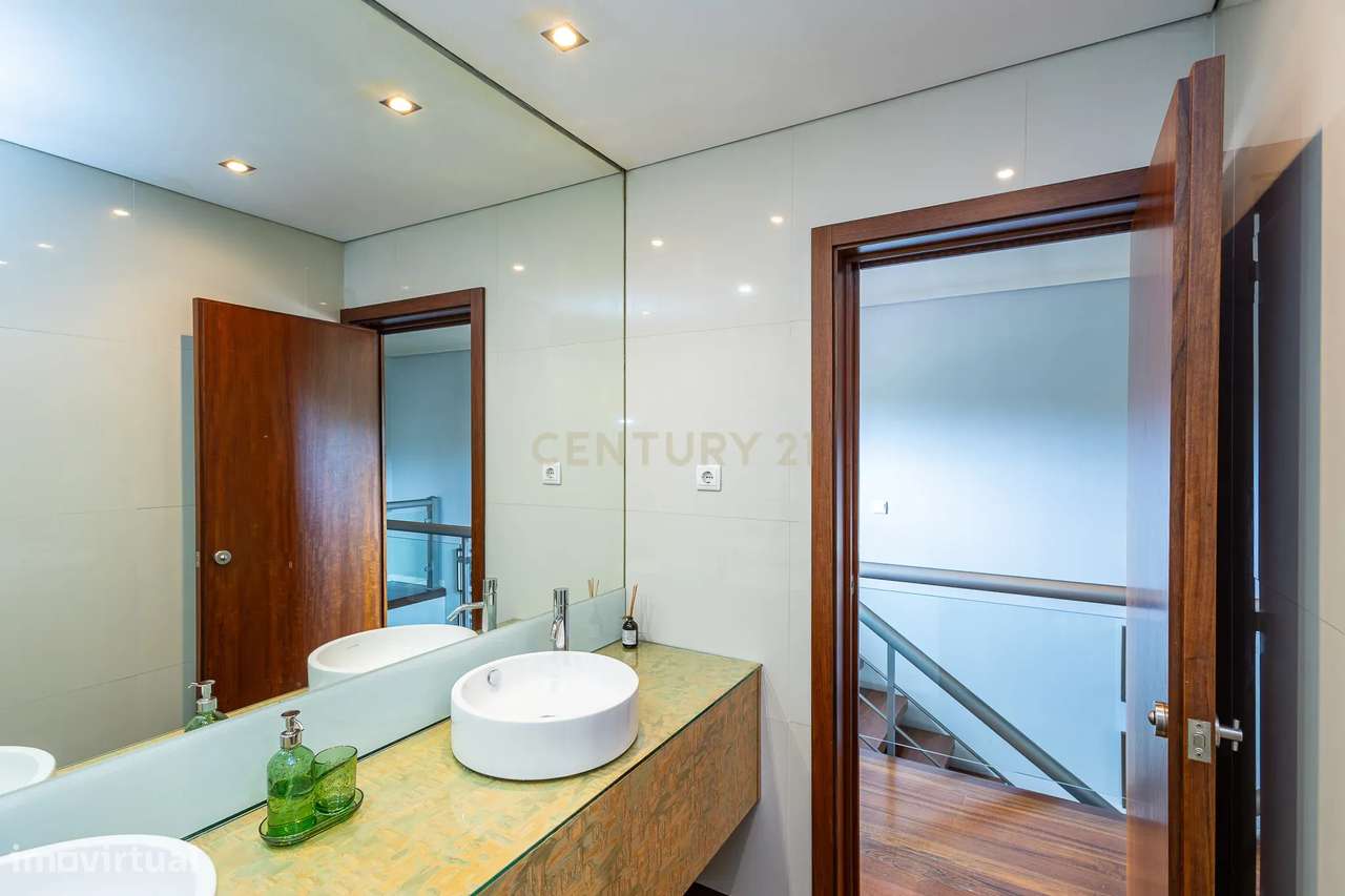 Moradia T4 - Vila de Cucujães - Oliveira de Azeméis-33