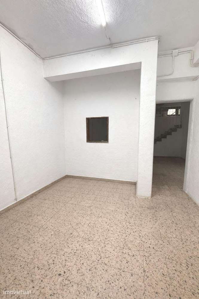 Versatilidade e Rentabilidade: 101 m2 para Negócio ou Serviços-6