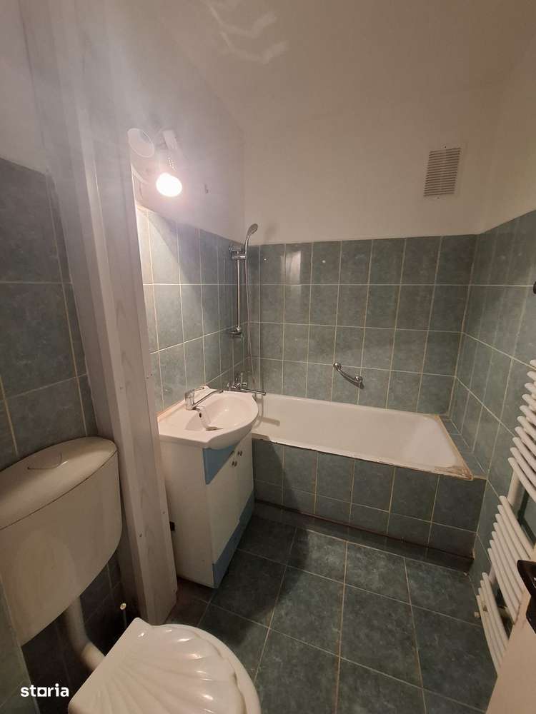 Str. G. Cosbuc (zona scolii 11) – apartament 2 camere, balcon inchis - Imagine principală: 5/6