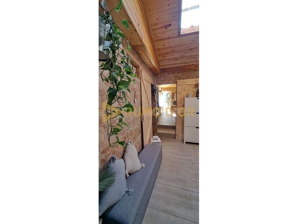 Moradia Exclusiva com Piscina Interior e Terraço - Conforto e Charm...-16