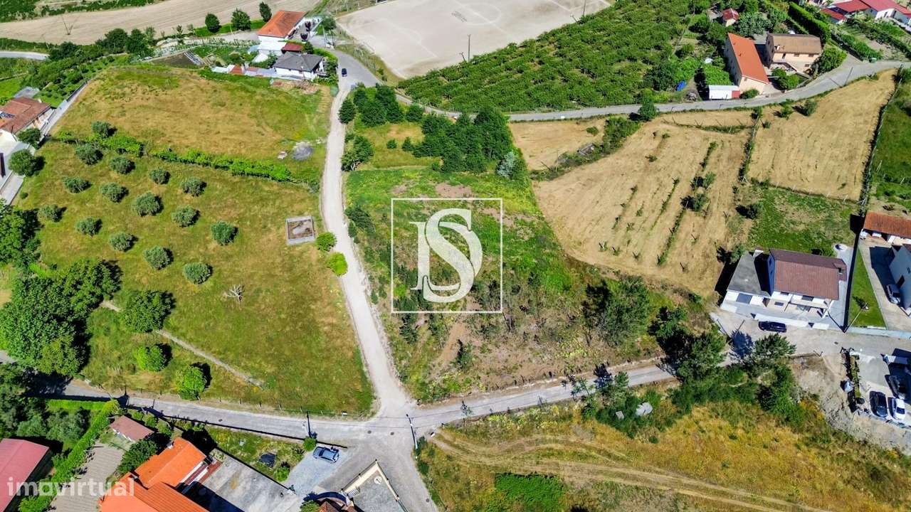 TERRENO CONSTRUÇÃO - Grande imagem: 3/23