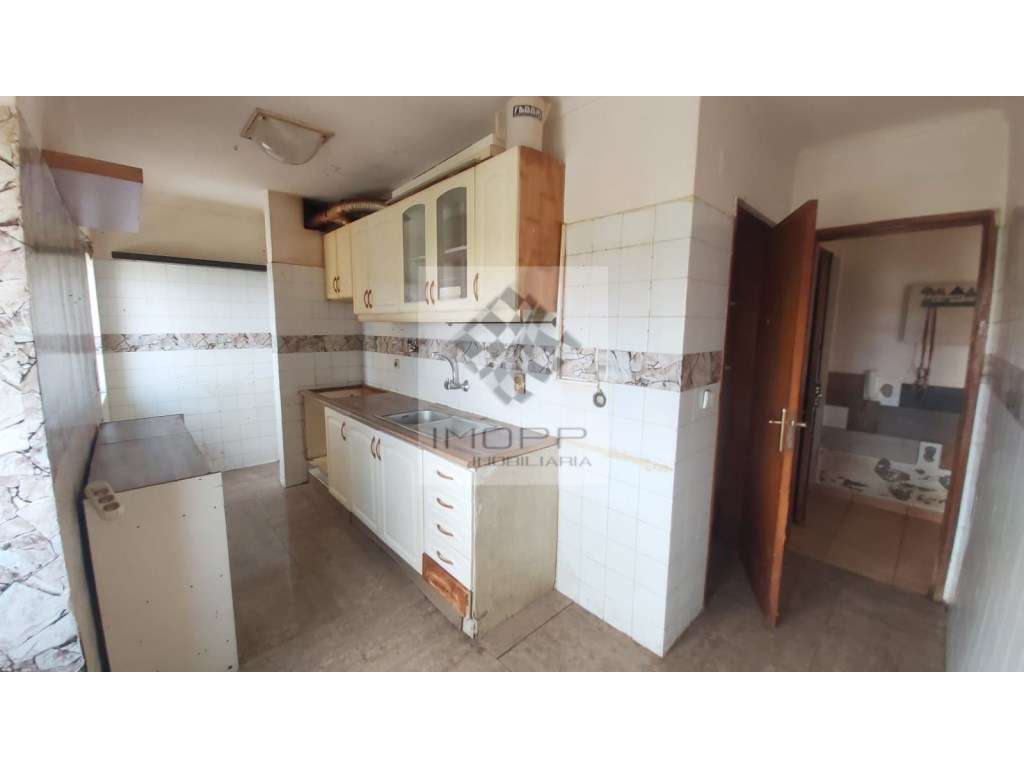 T3 para recuperar a gosto no centro de Loures - Grande imagem: 4/25