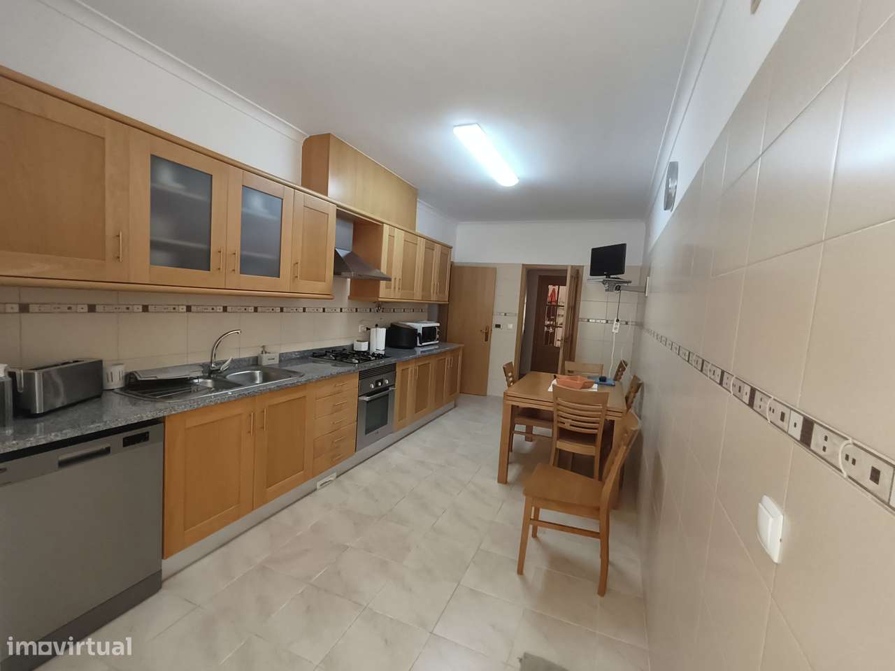 Apartamento T2 com Garagem BOX em Almeirim - Grande imagem: 5/24