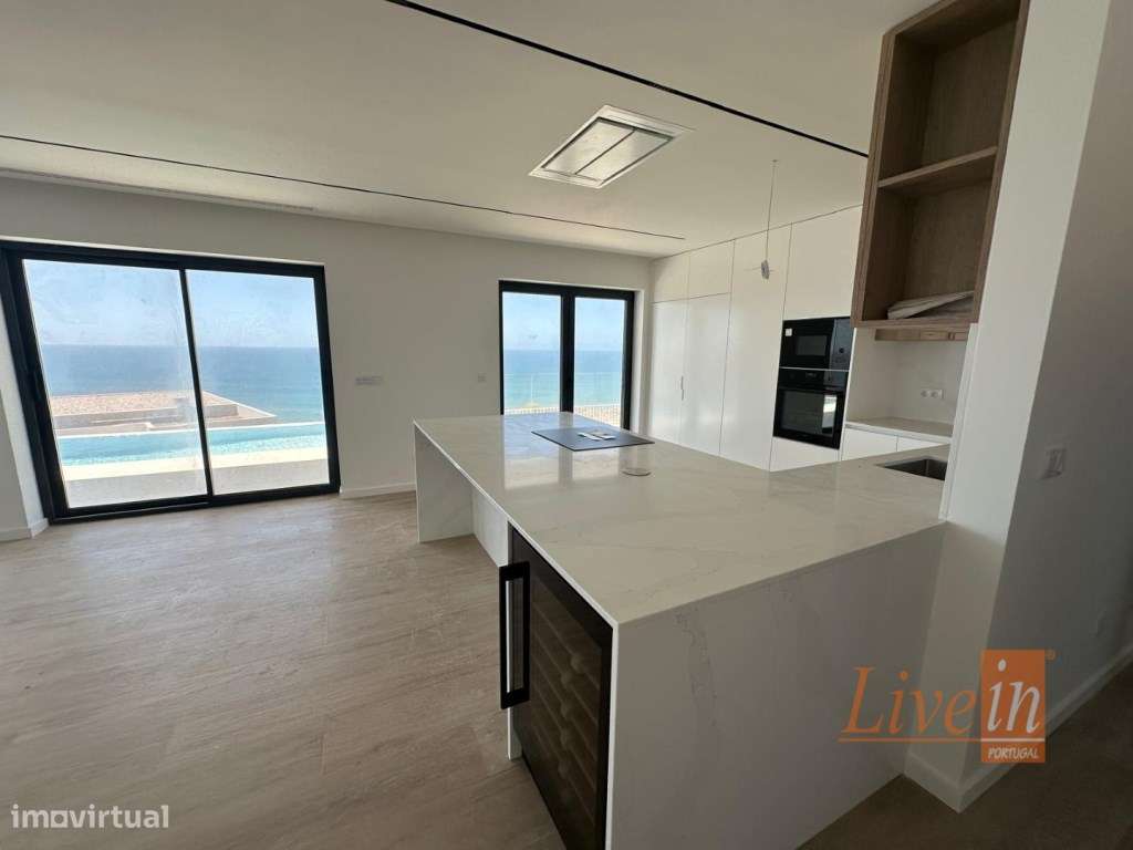 Moradia T3 de Luxo com Vista de Mar em Ribamar-6