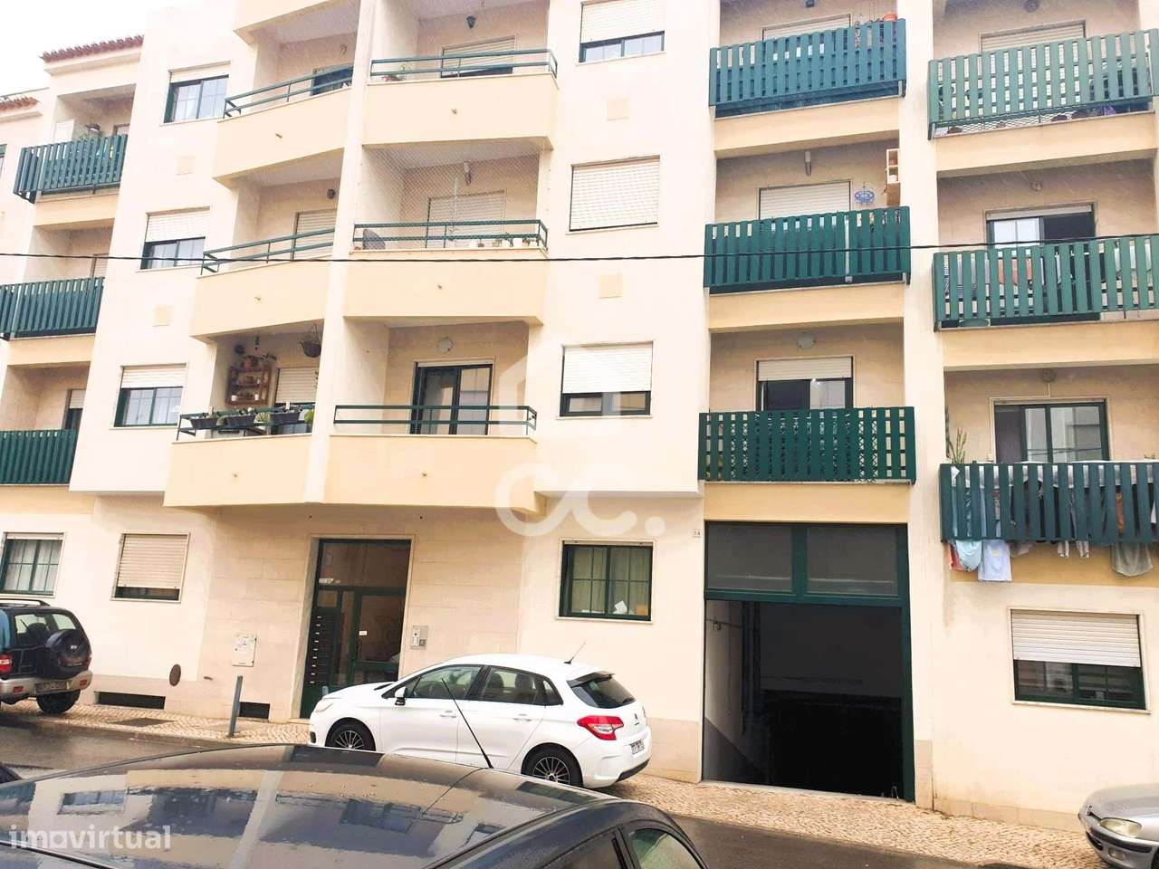 Garagem ampla em Setúbal-13