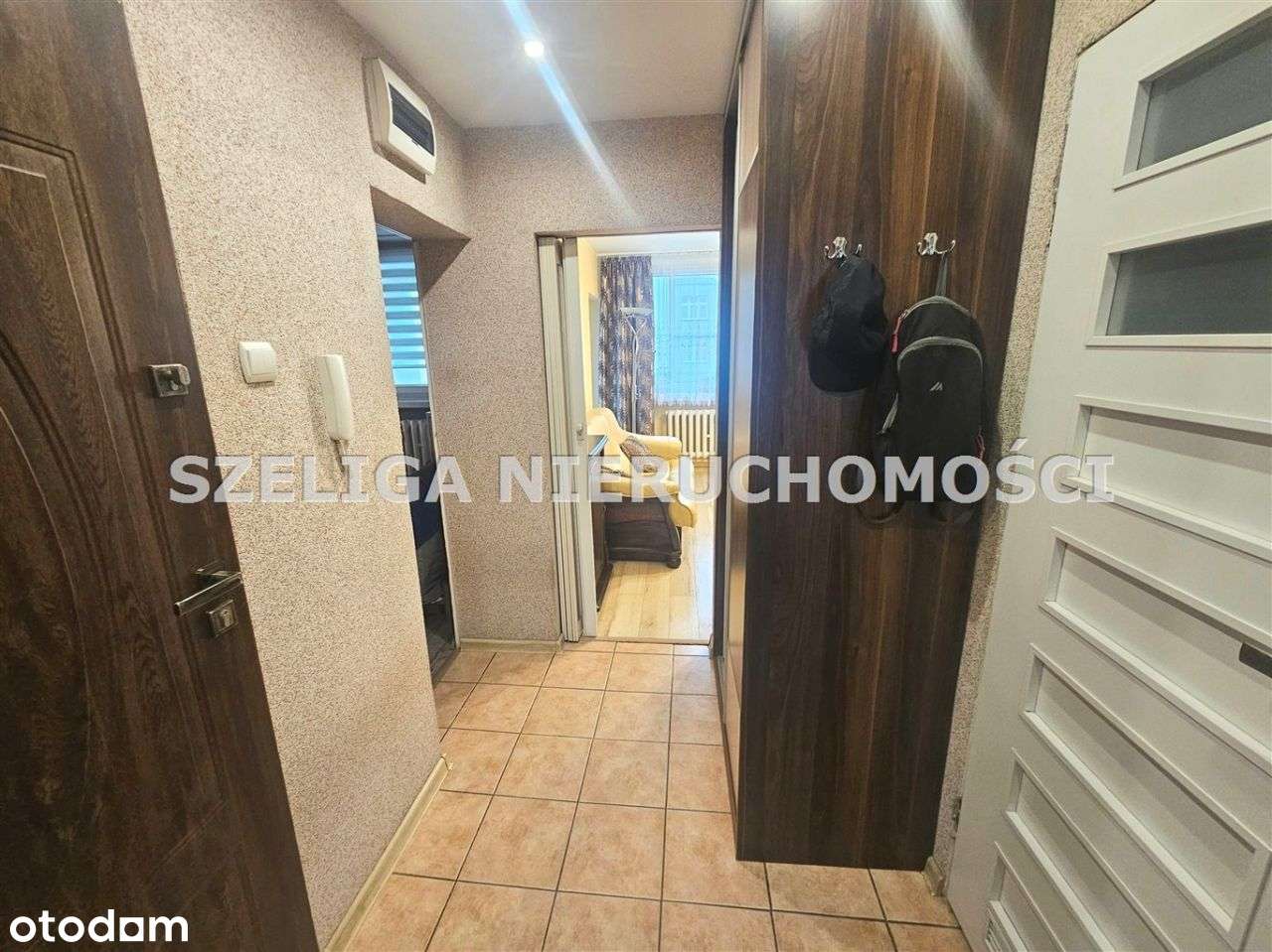 Okol. Brzozowej, C.O. Miejskie, Loggia-10