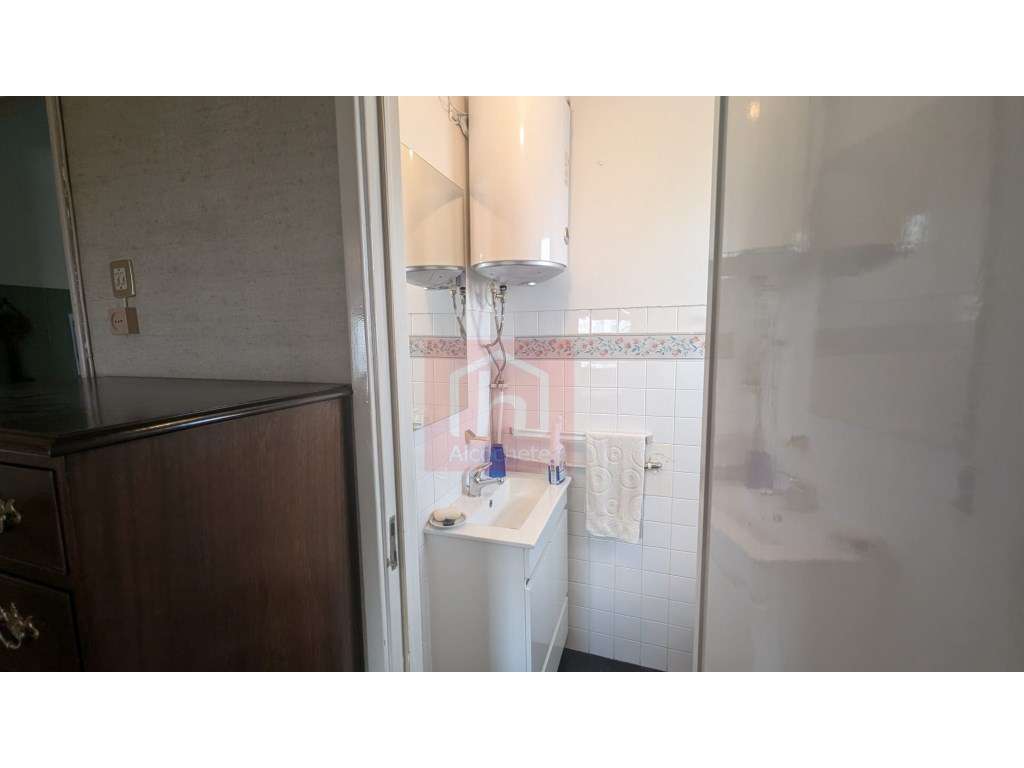 Apartamento T3 na Estrada da Luz, Benfica-18