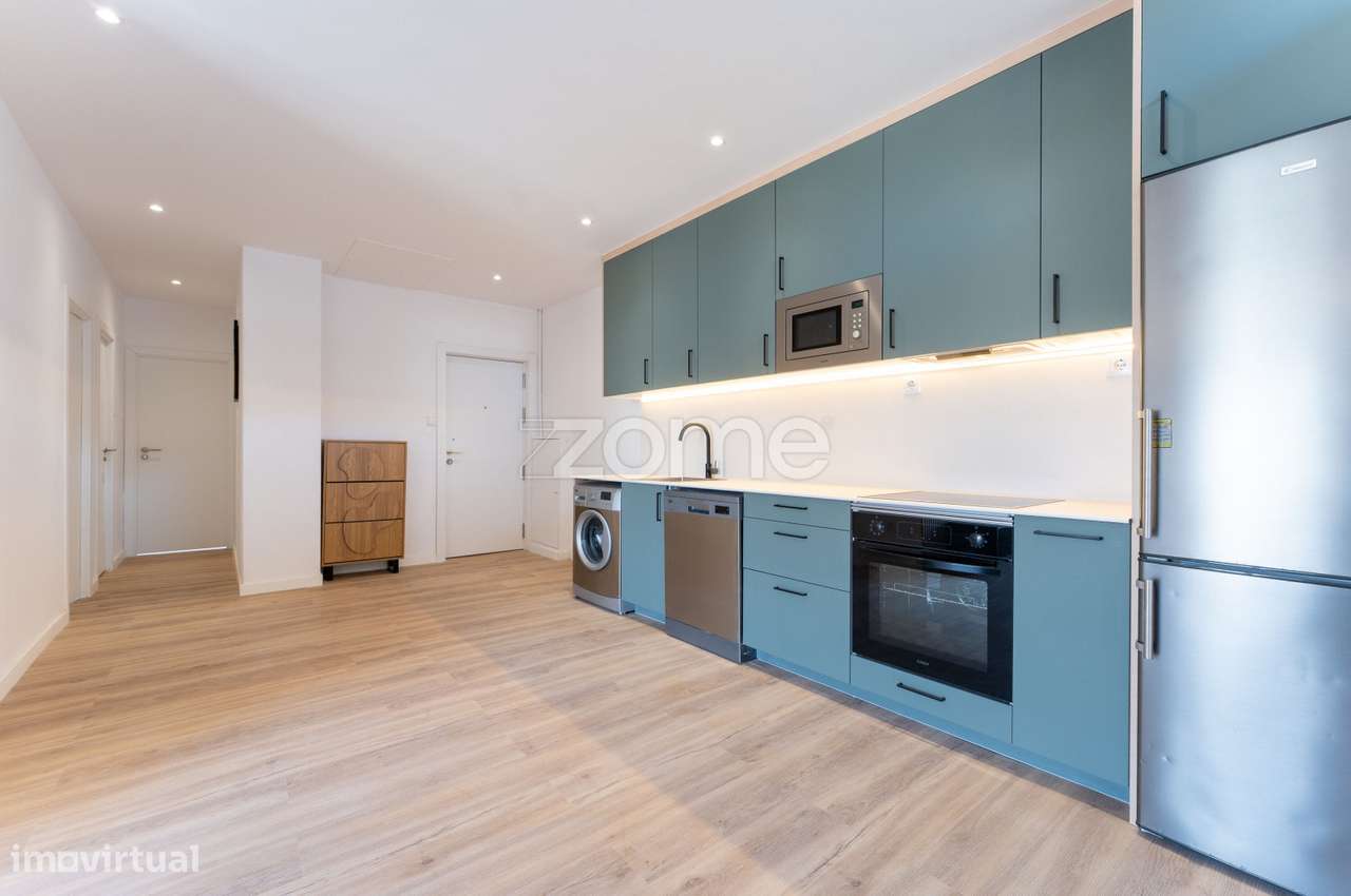 Apartamento T2 renovado, no Centro do Porto. - Grande imagem: 3/18