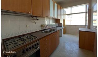 Vendo Apart T2 Remodelado - Corroios