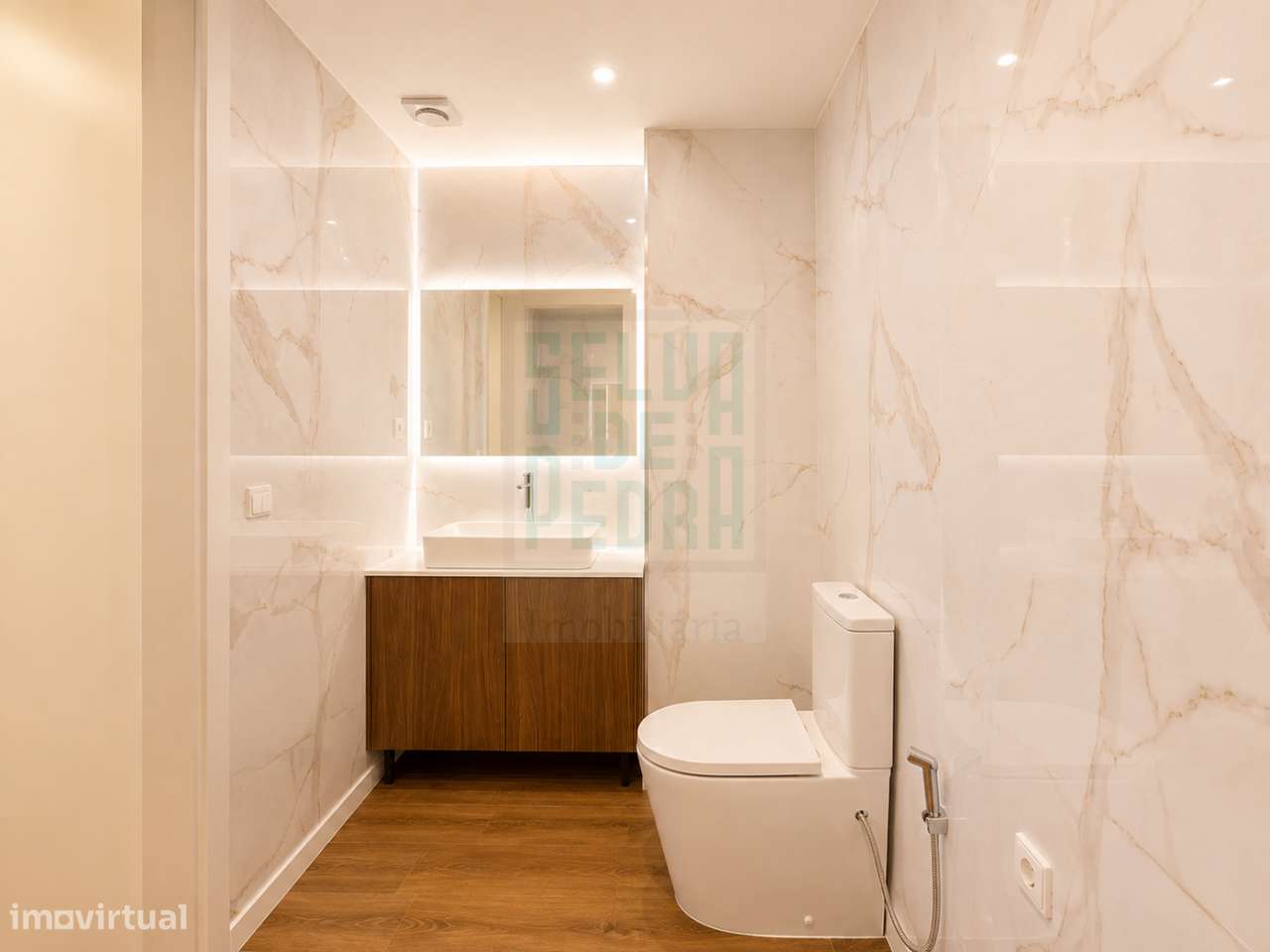 T2+1 Remodelado com 140m² em Paços de Ferreira-39