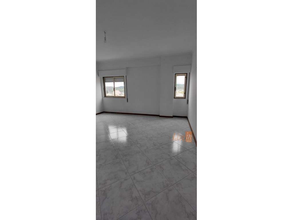 Apartamento T3 no Carregado - Grande imagem: 5/12