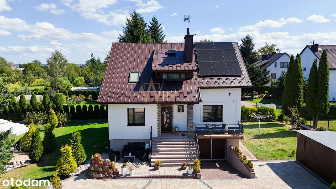 KOMFORTOWY DOM Z OGRODEM I 3 GARAŻAMI!-0