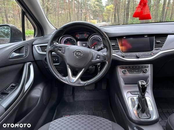 Opel Astra V 1.6 CDTI Dynamic S&S - 12