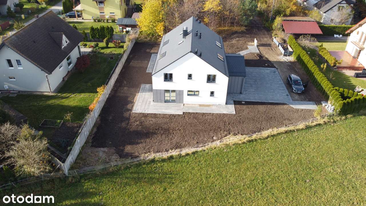 Dom z garażem, 4 sypialnie, pompa ciepła+kominek, strych-15